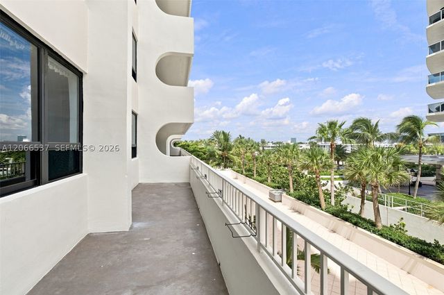 10205 Collins Ave 206, Bal Harbour, FL 33154