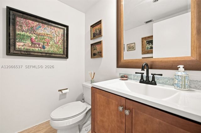 10205 Collins Ave 206, Bal Harbour, FL 33154