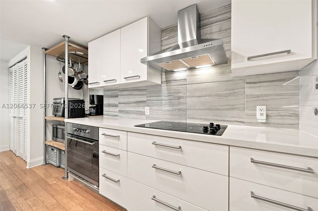 10205 Collins Ave 206, Bal Harbour, FL 33154
