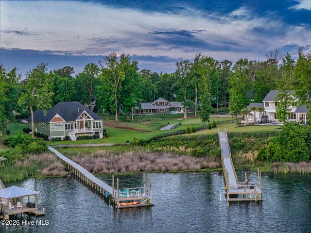 38 Reston Bluff, Hampstead, NC 28443