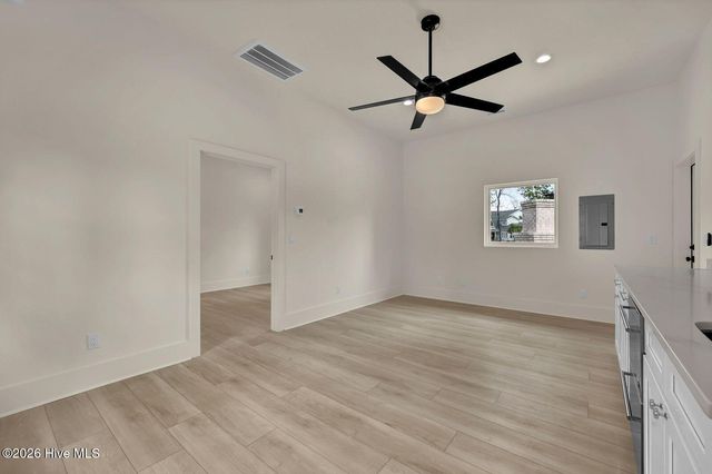 38 Reston Bluff, Hampstead, NC 28443