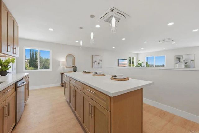 2058 Hawley Drive, Vista, CA 92084