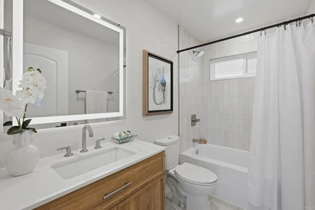 2058 Hawley Drive, Vista, CA 92084