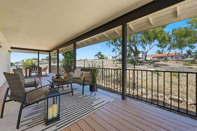 2058 Hawley Drive, Vista, CA 92084