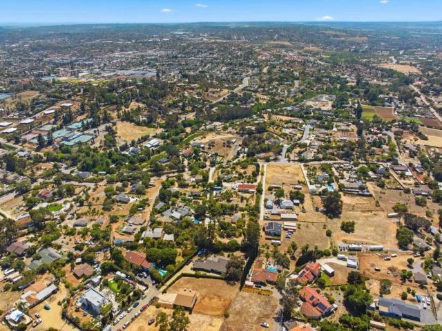 2058 Hawley Drive, Vista, CA 92084