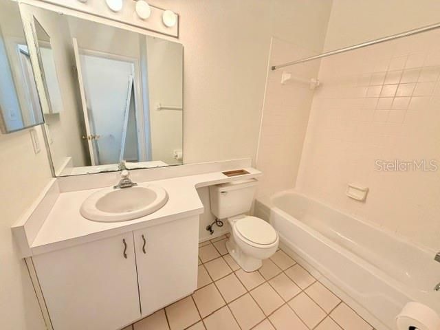 950 WATERSIDE LANE, Bradenton, FL 34209