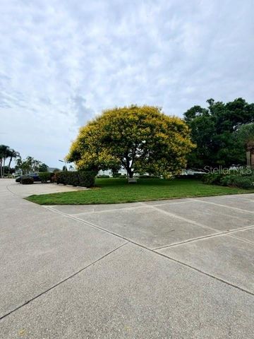 950 WATERSIDE LANE, Bradenton, FL 34209