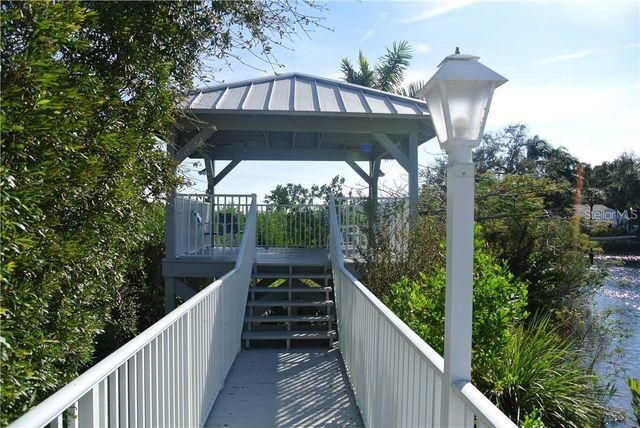 950 WATERSIDE LANE, Bradenton, FL 34209