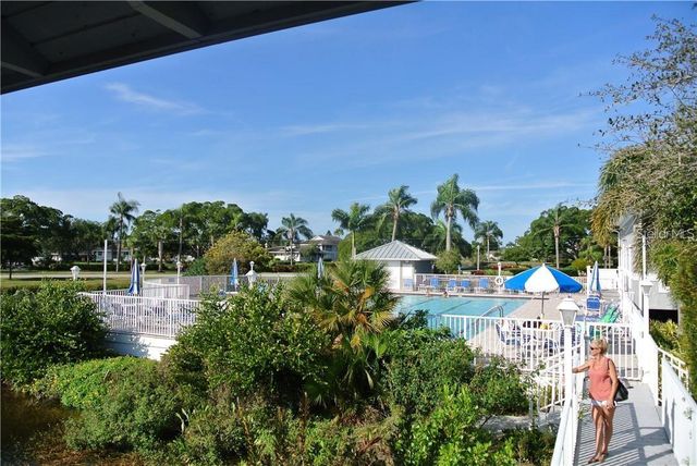 950 WATERSIDE LANE, Bradenton, FL 34209
