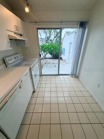 950 WATERSIDE LANE, Bradenton, FL 34209