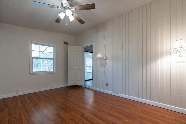 621 NE 165TH TERRACE, Silver Springs, FL 34488