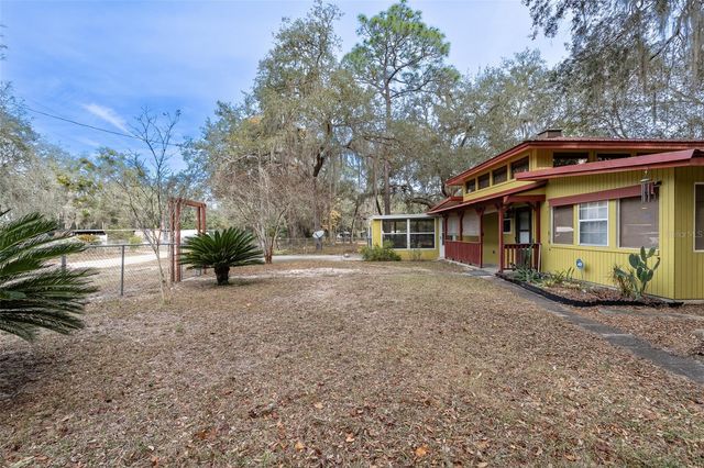 621 NE 165TH TERRACE, Silver Springs, FL 34488