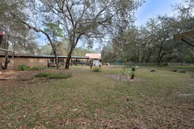 621 NE 165TH TERRACE, Silver Springs, FL 34488