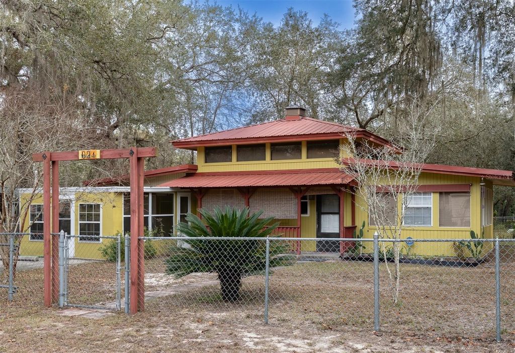 621 NE 165TH TERRACE, Silver Springs, FL 34488