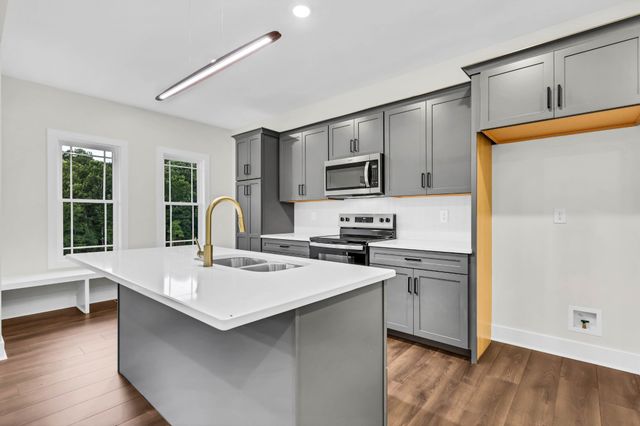 5580 Chambers Rd, Cumberland Furnace, TN 37051