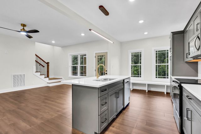 5580 Chambers Rd, Cumberland Furnace, TN 37051