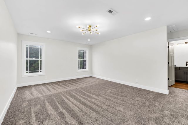 5580 Chambers Rd, Cumberland Furnace, TN 37051