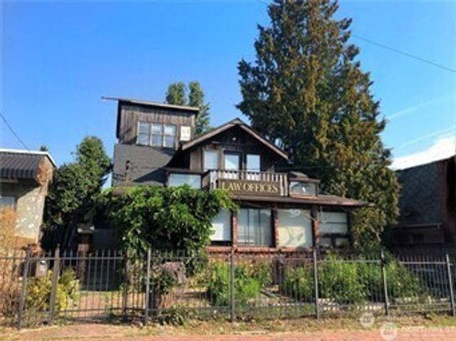 652 NW 85th Street, Seattle, WA 98117