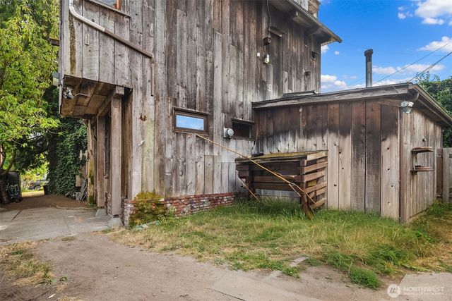 652 NW 85th Street, Seattle, WA 98117