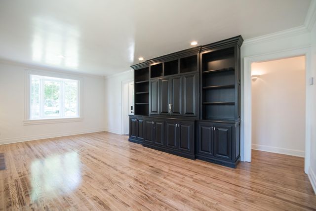 1529 S Fremont Avenue, Springfield, MO 65804