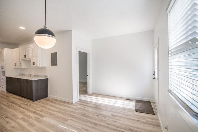 1529 S Fremont Avenue, Springfield, MO 65804