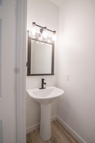 1529 S Fremont Avenue, Springfield, MO 65804