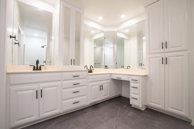 1529 S Fremont Avenue, Springfield, MO 65804