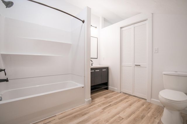 1529 S Fremont Avenue, Springfield, MO 65804