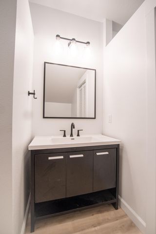 1529 S Fremont Avenue, Springfield, MO 65804