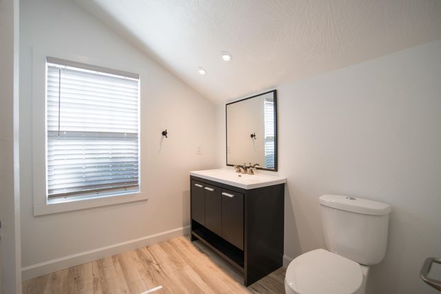 1529 S Fremont Avenue, Springfield, MO 65804