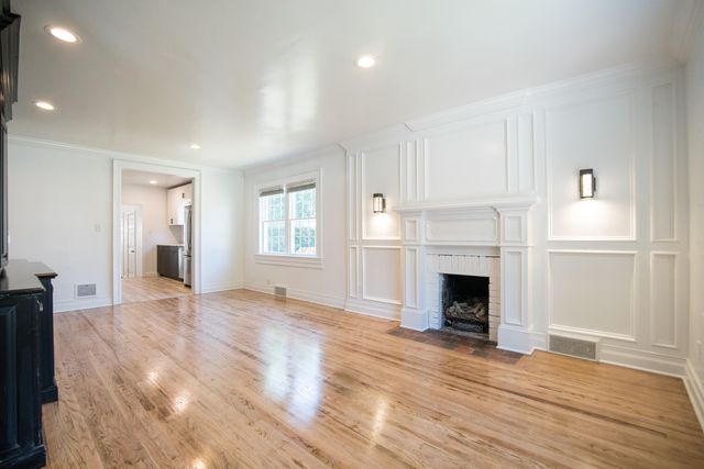 1529 S Fremont Avenue, Springfield, MO 65804