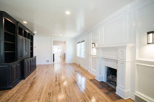 1529 S Fremont Avenue, Springfield, MO 65804