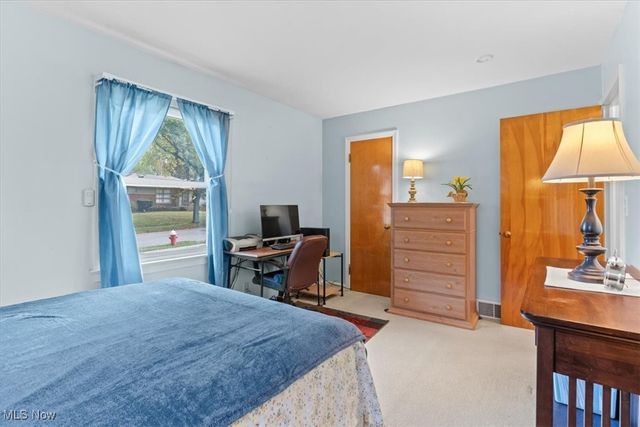 2480 19th Street, Cuyahoga Falls, OH 44223