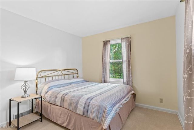 2480 19th Street, Cuyahoga Falls, OH 44223