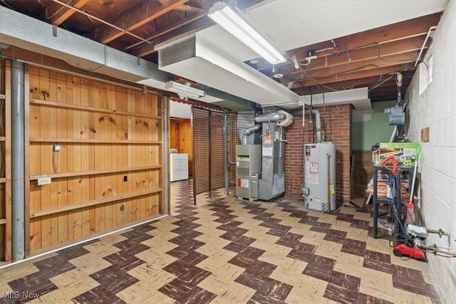 2480 19th Street, Cuyahoga Falls, OH 44223