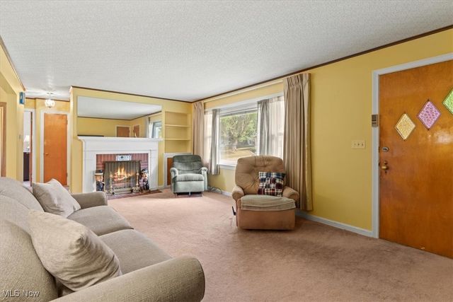 2480 19th Street, Cuyahoga Falls, OH 44223