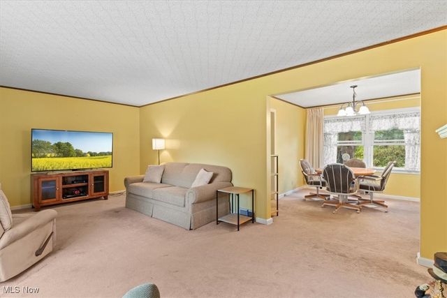 2480 19th Street, Cuyahoga Falls, OH 44223