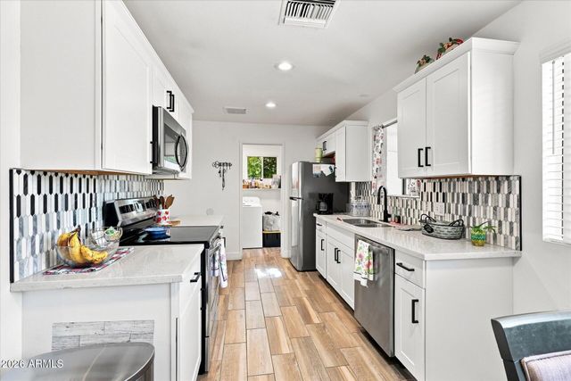 5218 E Covina Road, Mesa, AZ 85205