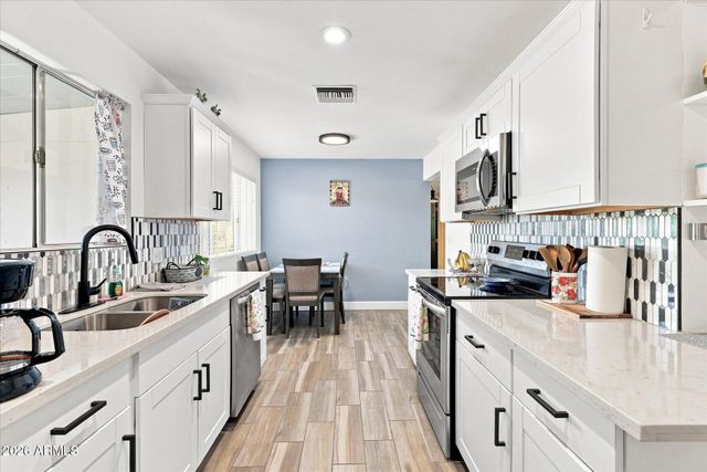 5218 E Covina Road, Mesa, AZ 85205