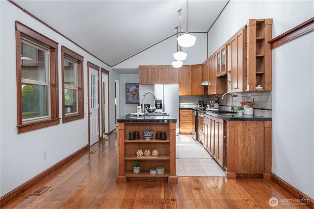 23517 Orville Road E, Orting, WA 98360