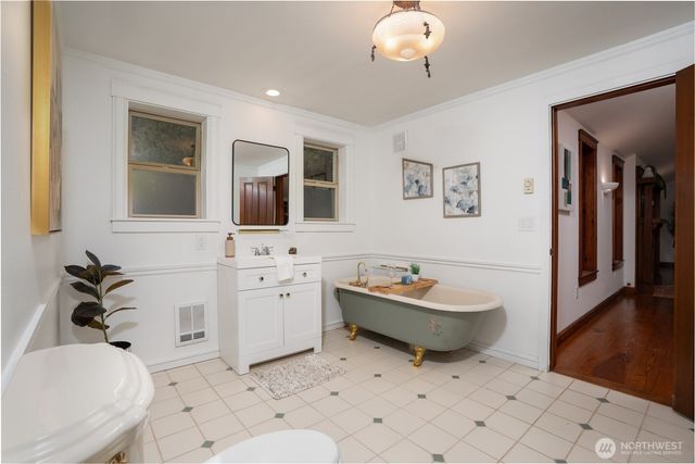 23517 Orville Road E, Orting, WA 98360