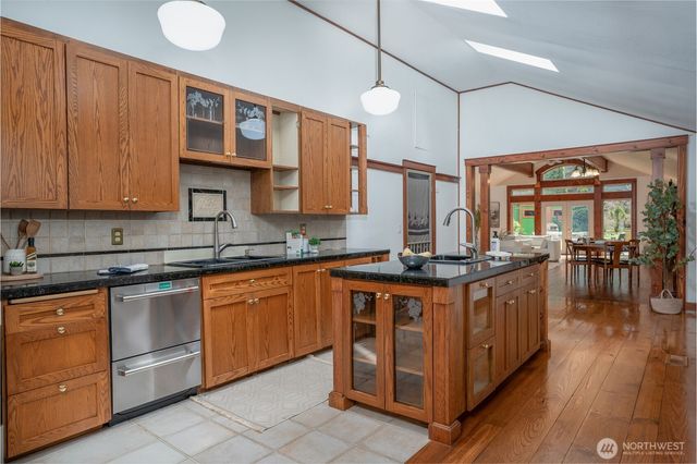 23517 Orville Road E, Orting, WA 98360