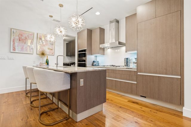 3130 N Harwood Street 702, Dallas, TX 75201