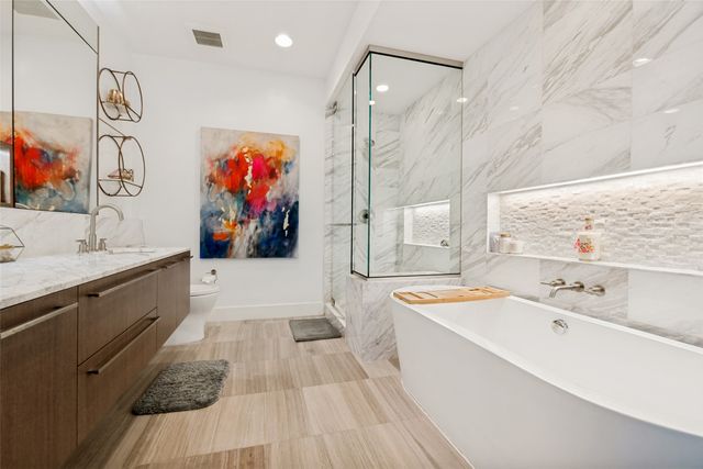 3130 N Harwood Street 702, Dallas, TX 75201