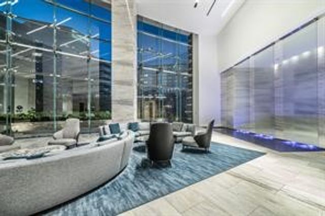 3130 N Harwood Street 702, Dallas, TX 75201