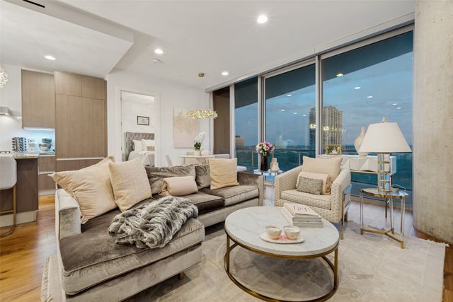 3130 N Harwood Street 702, Dallas, TX 75201