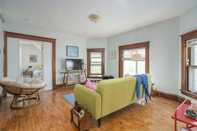 1097 22nd Avenue SE, Minneapolis, MN 55414