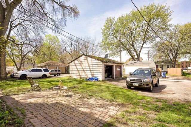 1097 22nd Avenue SE, Minneapolis, MN 55414
