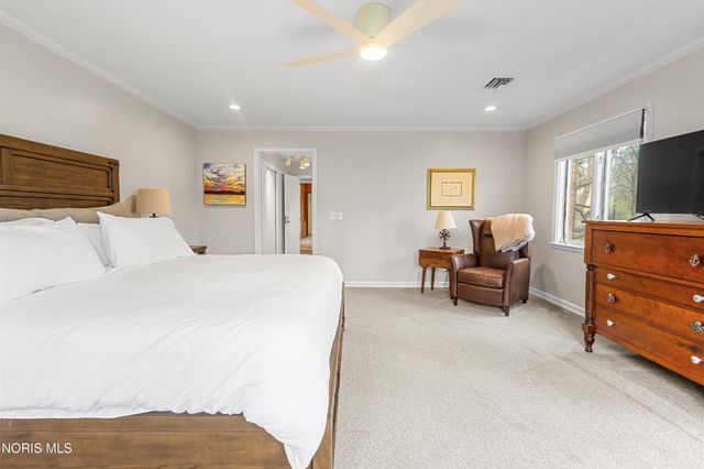 4615 Brookside Road, Ottawa Hills, OH 43615