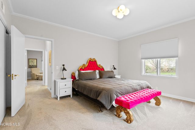 4615 Brookside Road, Ottawa Hills, OH 43615